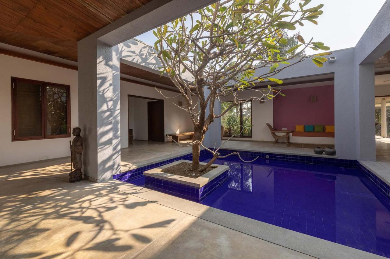 Jay House By Stayvista - Leisure Oasis With Pool, Snooker, Table Tennis & Foosball Fun 알리바그 외부 사진
