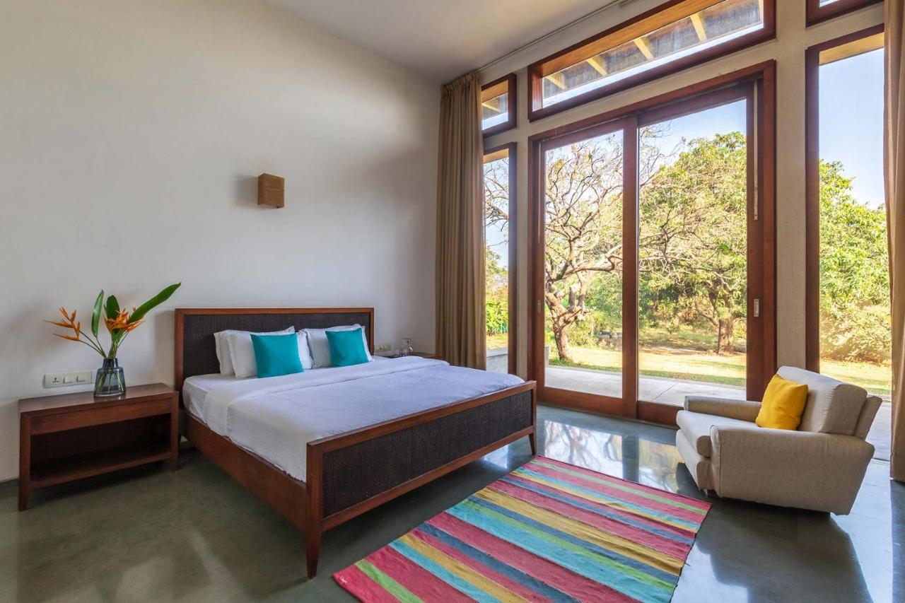 Jay House By Stayvista - Leisure Oasis With Pool, Snooker, Table Tennis & Foosball Fun 알리바그 외부 사진